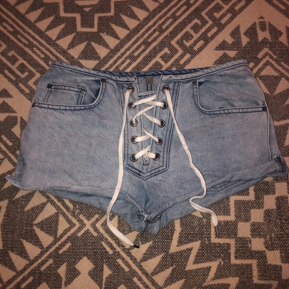 Carmar Lace up shorts